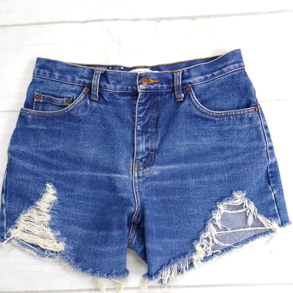 bill blass Pants - Vintage Bill Blass High Rise Distressed Shorts 29
